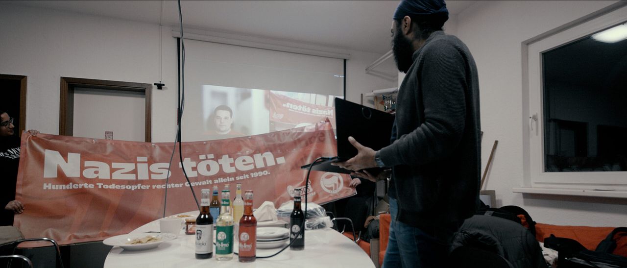 Unten - Im Ortsverein : Bild