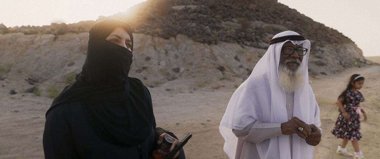 Azza - Dem Patriarchat davonfahren : Bild