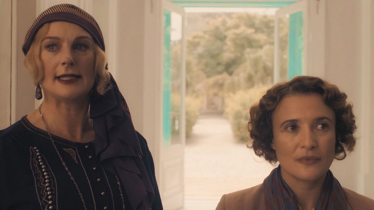 Agatha und der Fluch von Ischtar : Bild Katherine Kingsley, Lyndsey Marshal