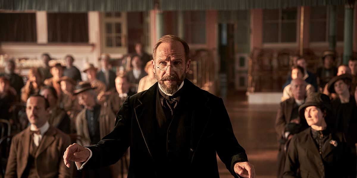 The Choral : Bild Ralph Fiennes