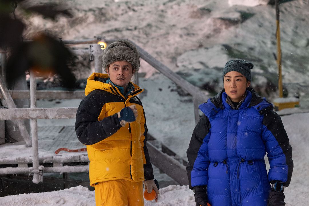 Tron: Ares : Bild Arturo Castro (XII), Greta Lee