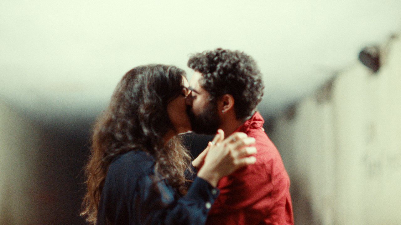 A Sad And Beautiful World : Bild Hassan Akil, Mounia Akl