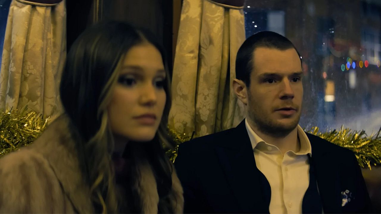 Jingle Bell Heist - Der große Weihnachtsraub : Bild Olivia Holt