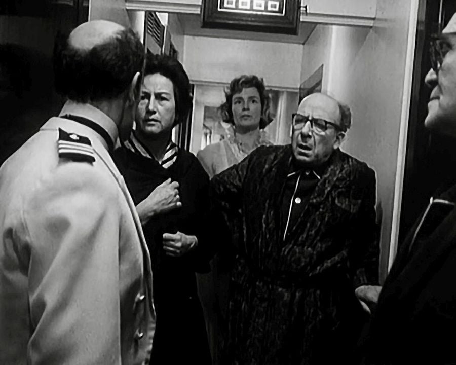 S.O.S. - Morro Castle : Bild