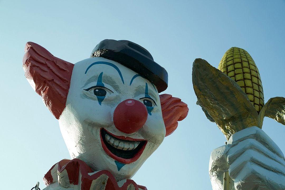 Clown In A Cornfield : Bild