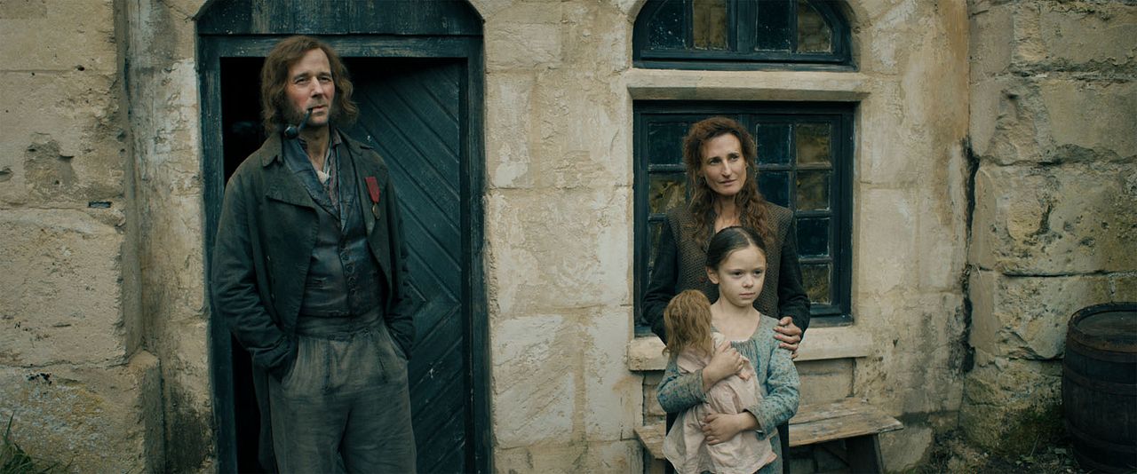 Les Misérables : Bild Camille Cottin, Benjamin Lavernhe