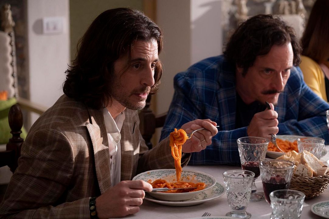 Solo Mio : Bild Jonathan Roumie, Kim Coates