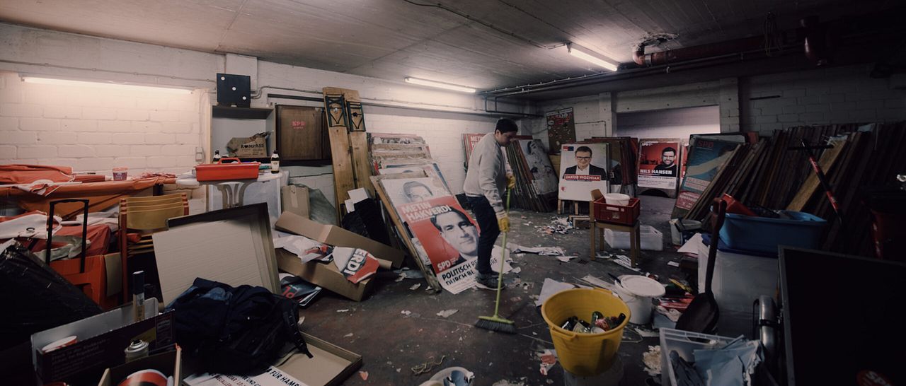 Unten - Im Ortsverein : Bild