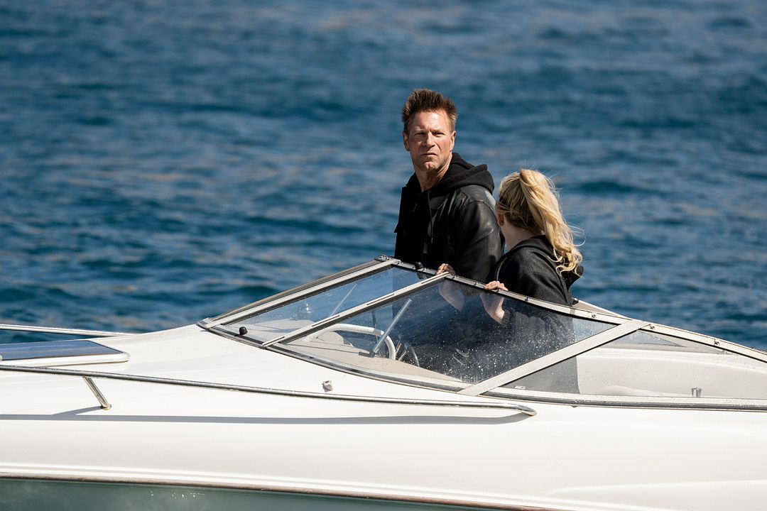 Classified : Bild Aaron Eckhart, Abigail Breslin