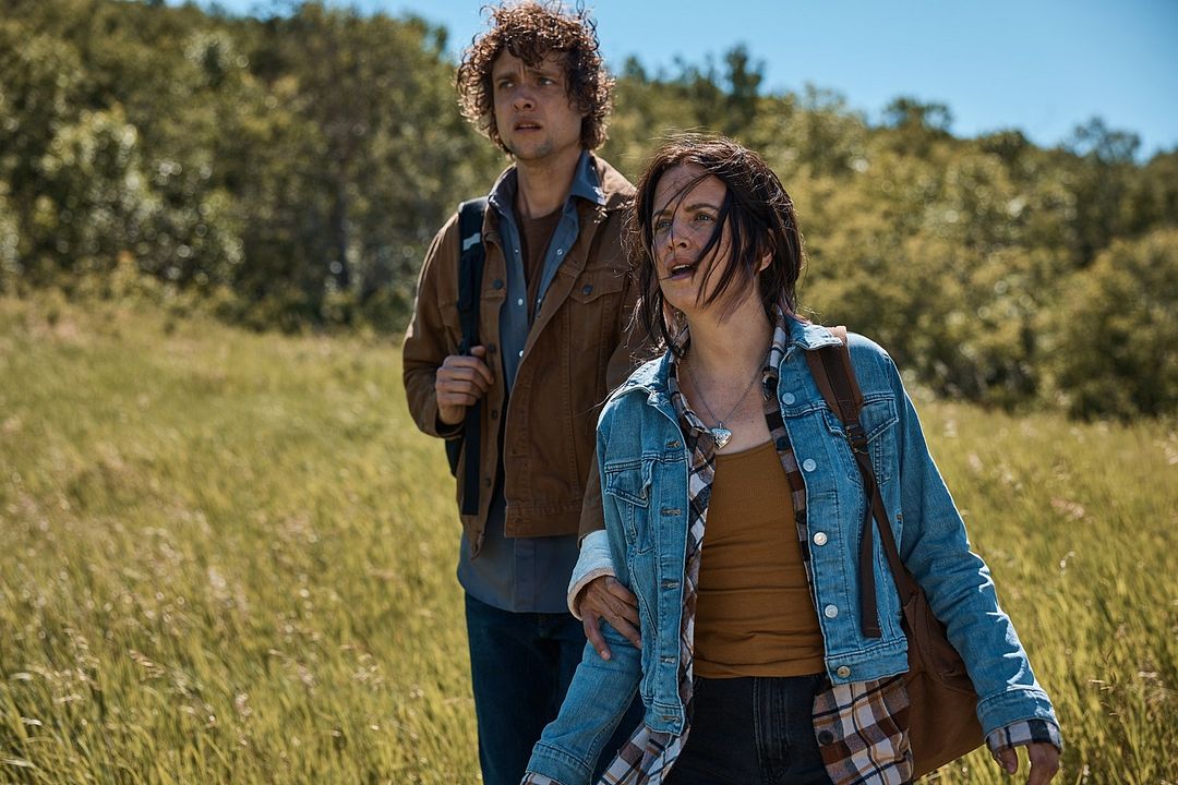 Die Alone : Bild Kimberly-Sue Murray, Douglas Smith (III)