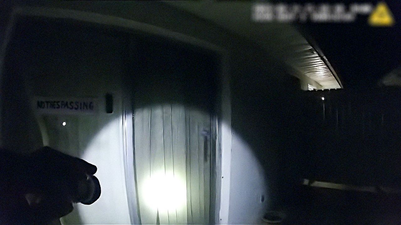 The Perfect Neighbor – Ein Gesetz und seine Folgen : Bild