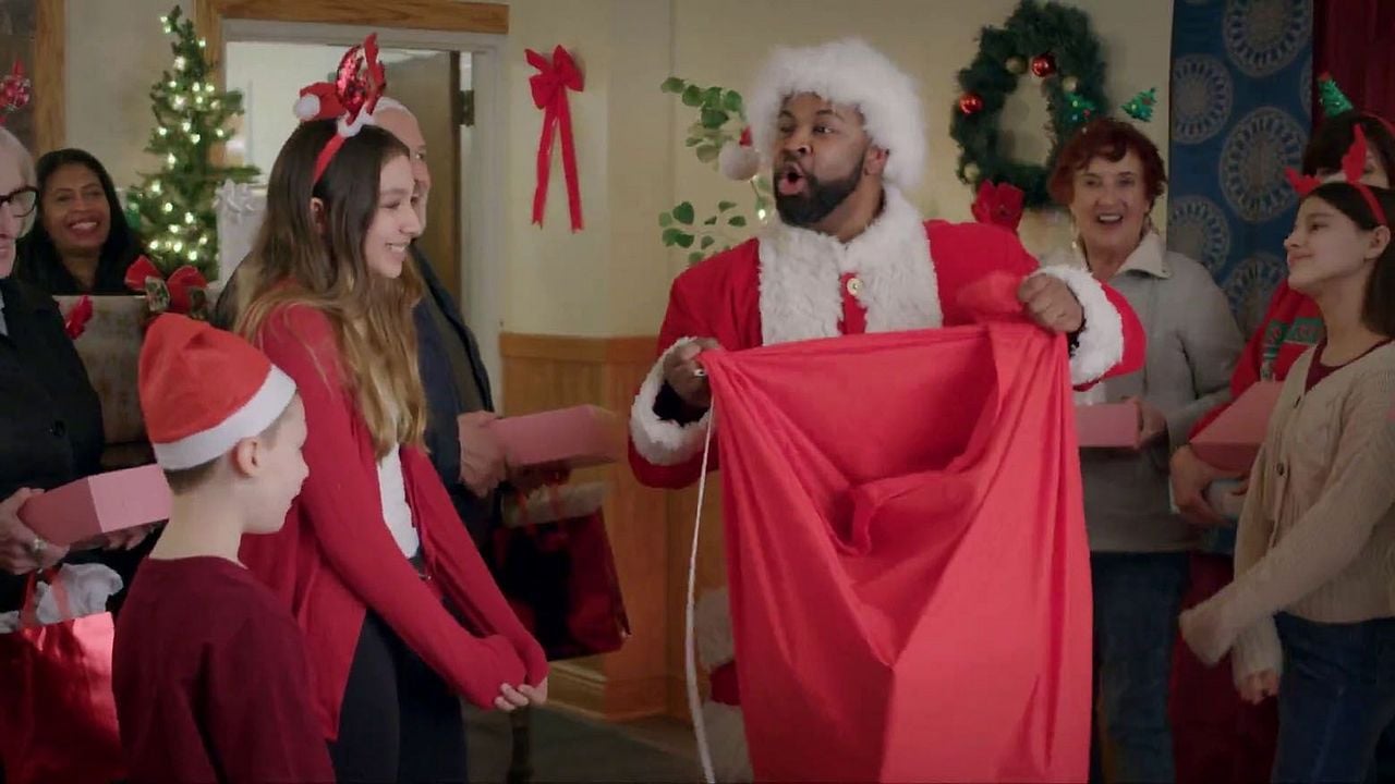 A Royal Christmas on Ice - Auf Schlittschuhen ins Weihnachtsglück : Bild Peter Johnson (III)