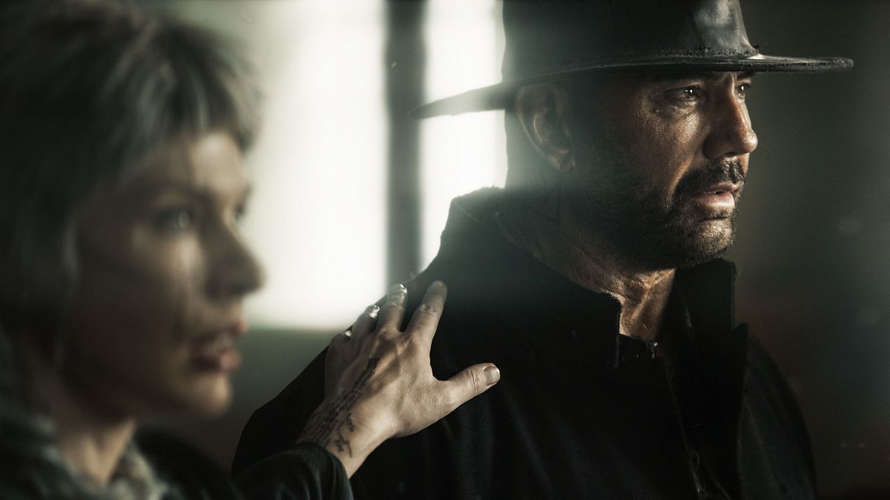 In The Lost Lands : Bild Milla Jovovich, Dave Bautista