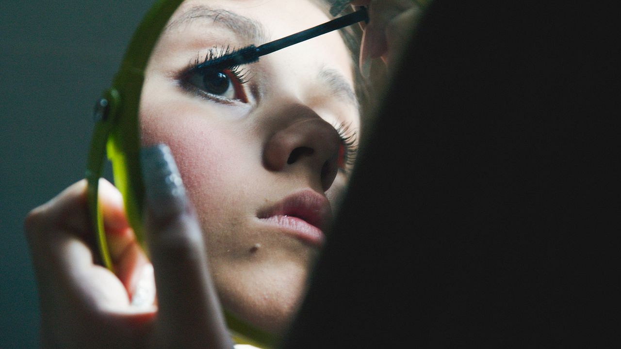 Girls Don't Cry : Bild