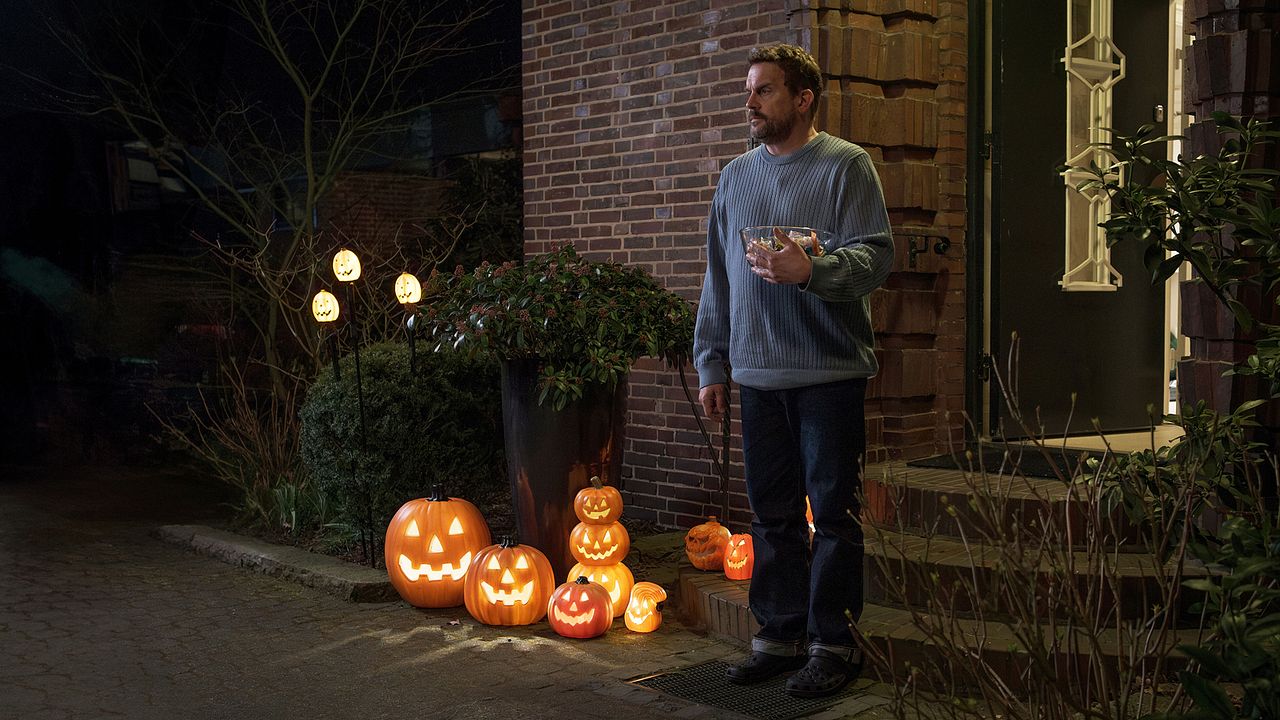 Die Ältern : Bild Sebastian Bezzel