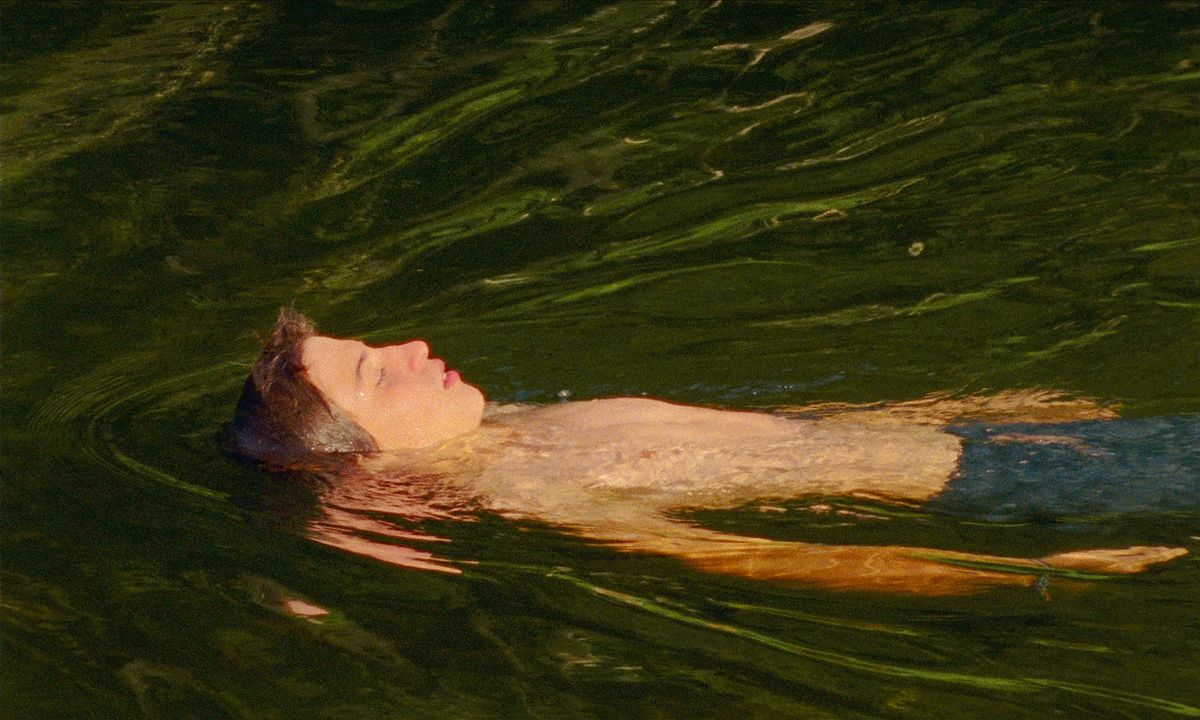 Strange River : Bild