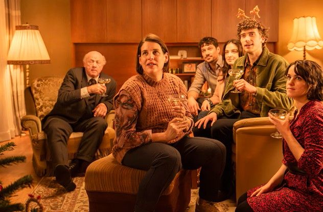 Alle Jahre wieder : Bild Elena Uhlig, Hans Stadlbauer, Klaus Steinbacher, Leslie-Vanessa Lill, Florian Burgkart