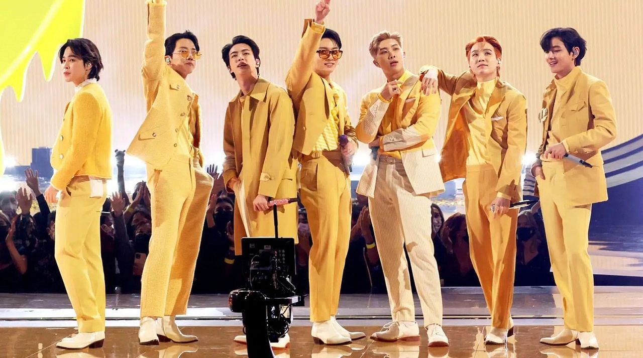 BTS Army: Forever We Are Young : Bild BTS