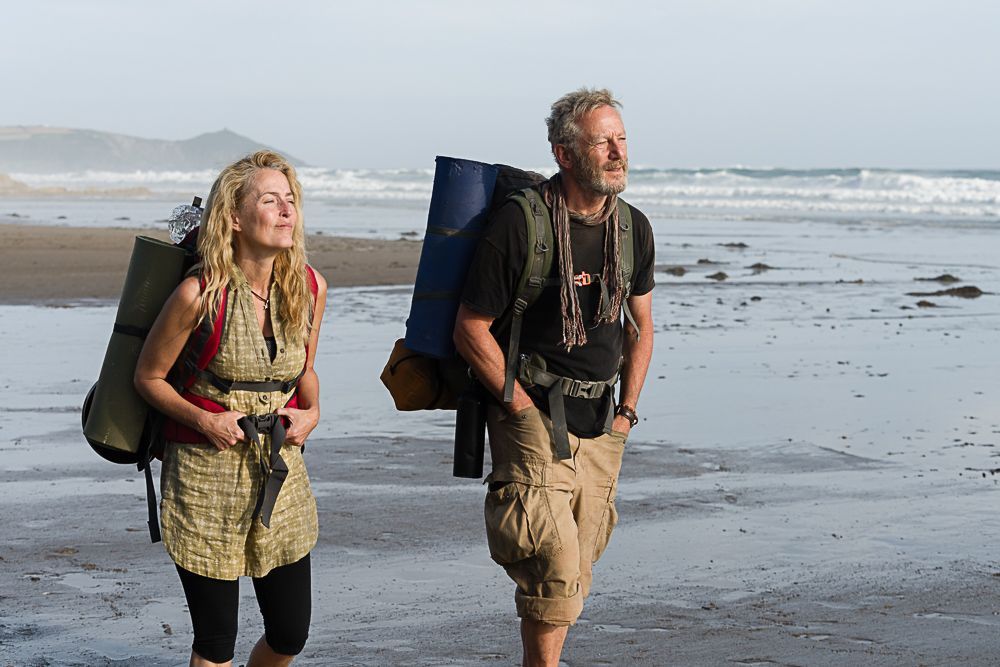 Der Salzpfad : Bild Gillian Anderson, Jason Isaacs