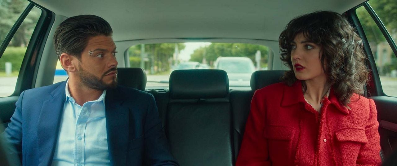 Ab durch die Mitte - Mit Vollgas durch Paris : Bild Rayane Bensetti, Claire Chust