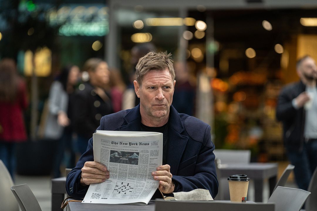 Classified : Bild Aaron Eckhart