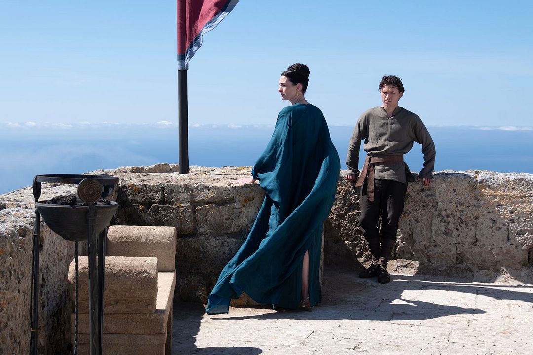 Die Odyssee : Bild Tom Holland, Anne Hathaway