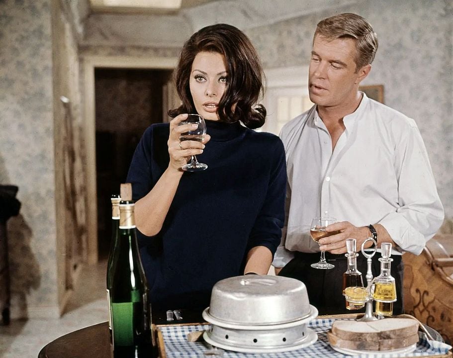 Geheimaktion Crossbow : Bild George Peppard, Sophia Loren