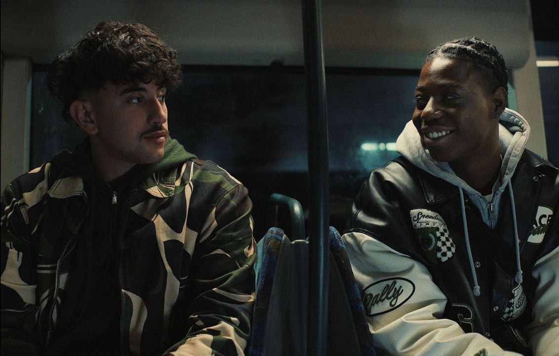 N121 - Terror im Nachtbus : Bild Bakary Diombera, Riadh Belaïche