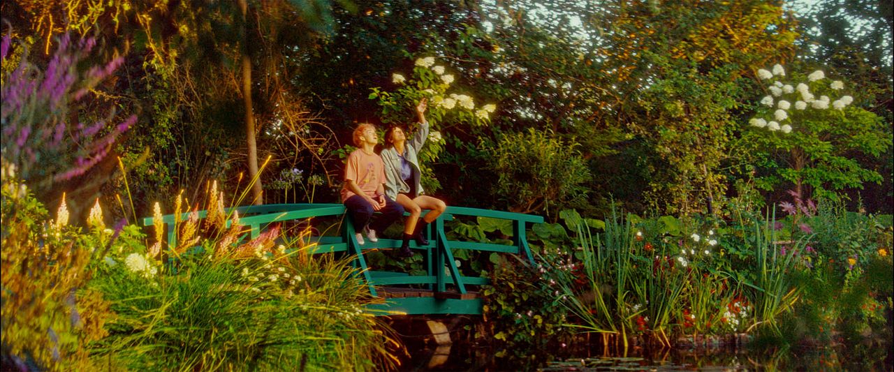 Sounds Of Paris : Bild Alex Lawther, Agathe Rousselle