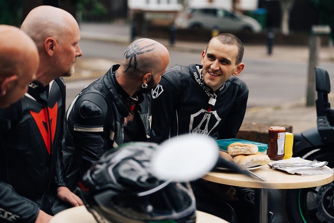 Pillion : Bild Harry Melling