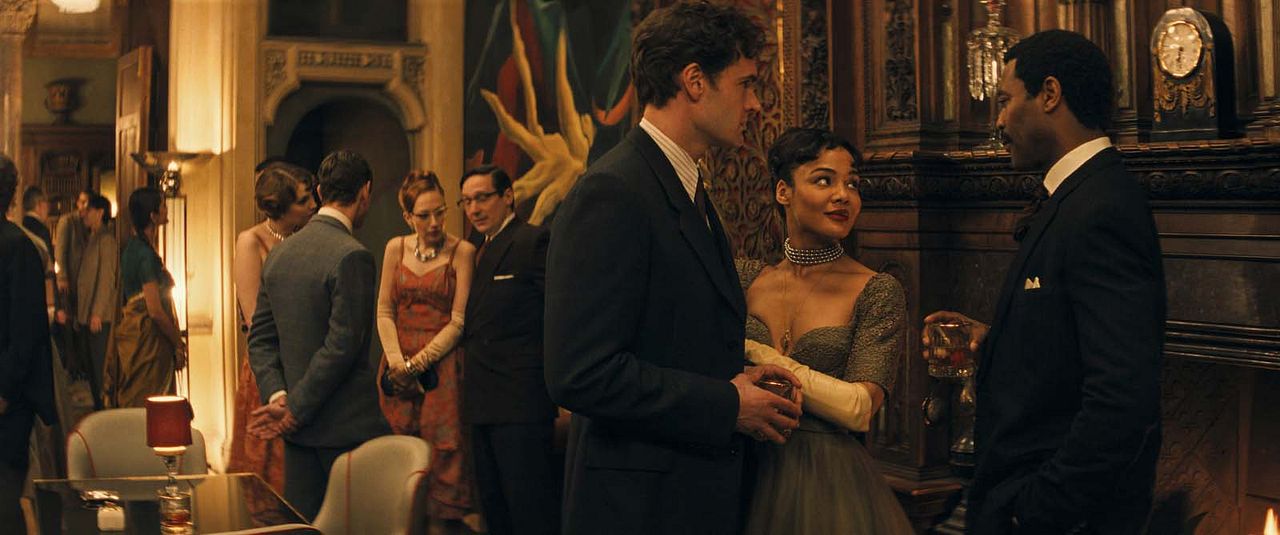 Hedda : Bild Tom Bateman, Tessa Thompson, Nicholas Pinnock