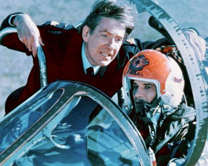 Blue Tornado - Männer wie Stahl : Bild David Warner, Dirk Benedict