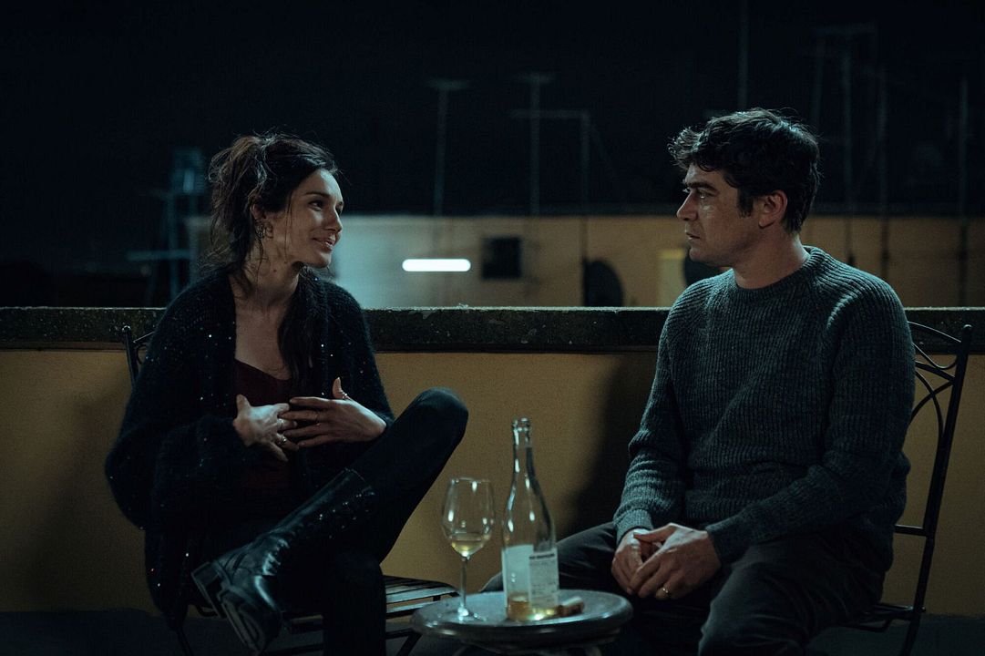 Close To Me : Bild Riccardo Scamarcio, Mariela Garriga