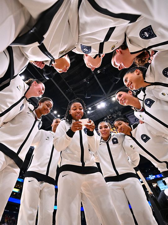 The Dynasty: UConn Huskies : Kinoposter