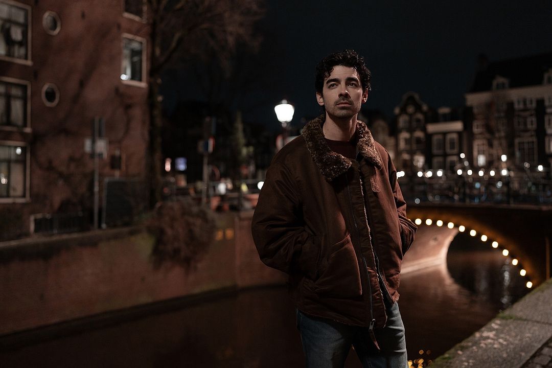 A Very Jonas Christmas Movie : Bild Joe Jonas