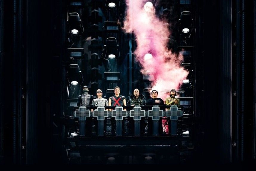 Rammstein - Live in Mexico City : Bild Till Lindemann, Christoph Schneider, Christian "Flake" Lorenz, Oliver Riedel, Paul Landers, Richard Z. Kruspe