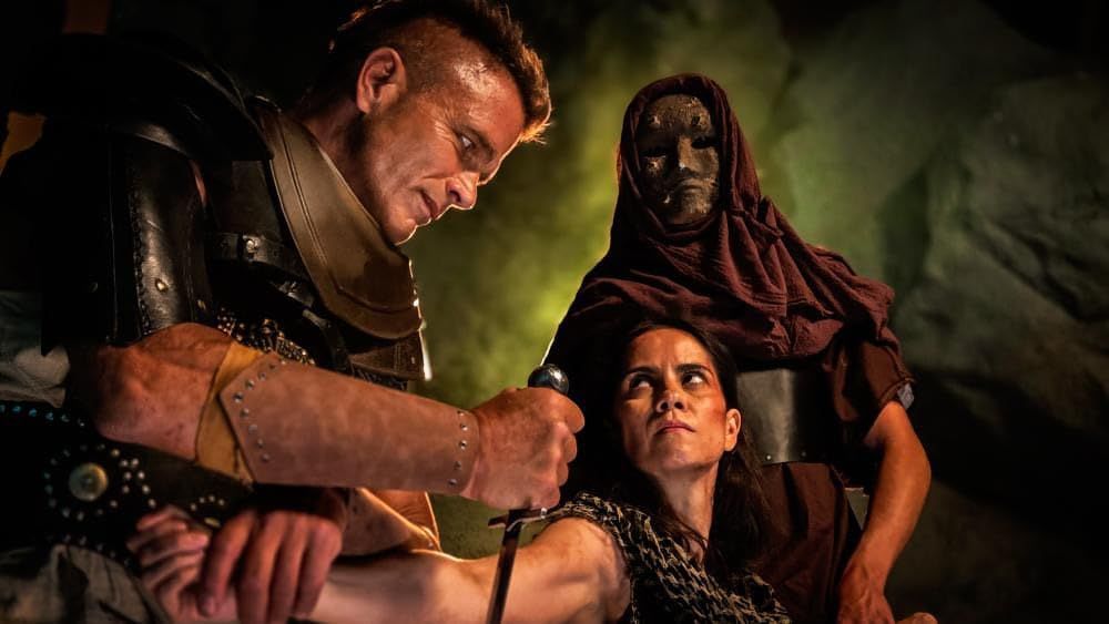 Predator Wastelands - Maximal tödlich : Bild David Chokachi, Vanessa Zanardi