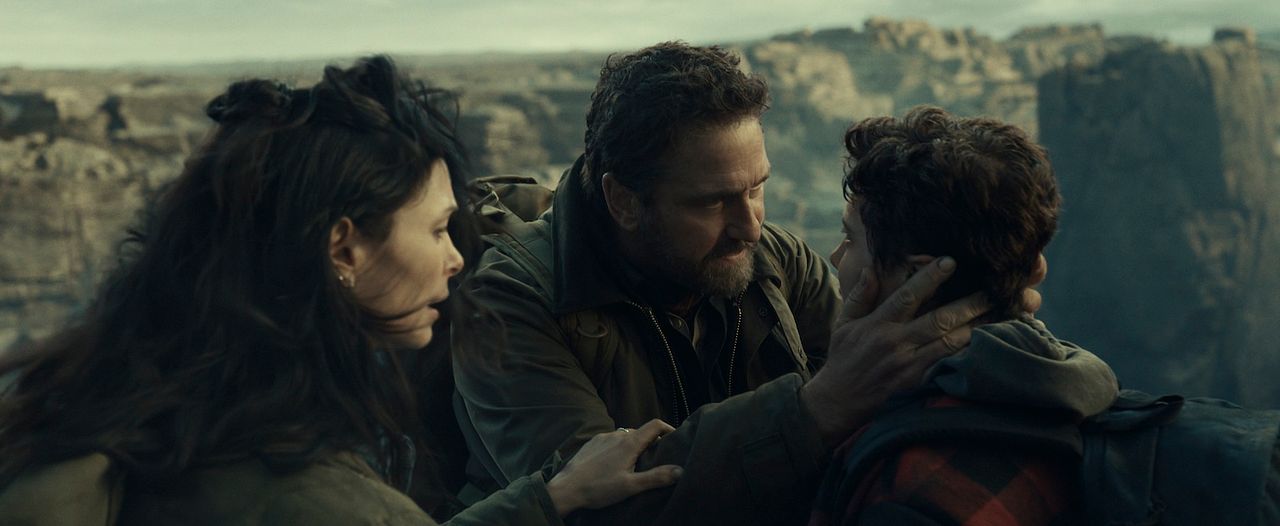 Greenland 2 : Bild Morena Baccarin, Gerard Butler, Roman Griffin Davis