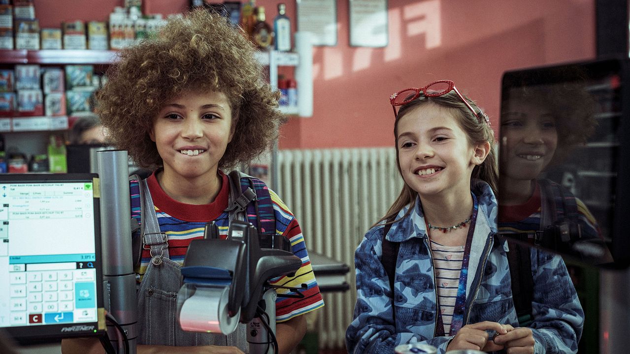 22 Bahnen : Bild Zoë Baier, Atabey Chiriac