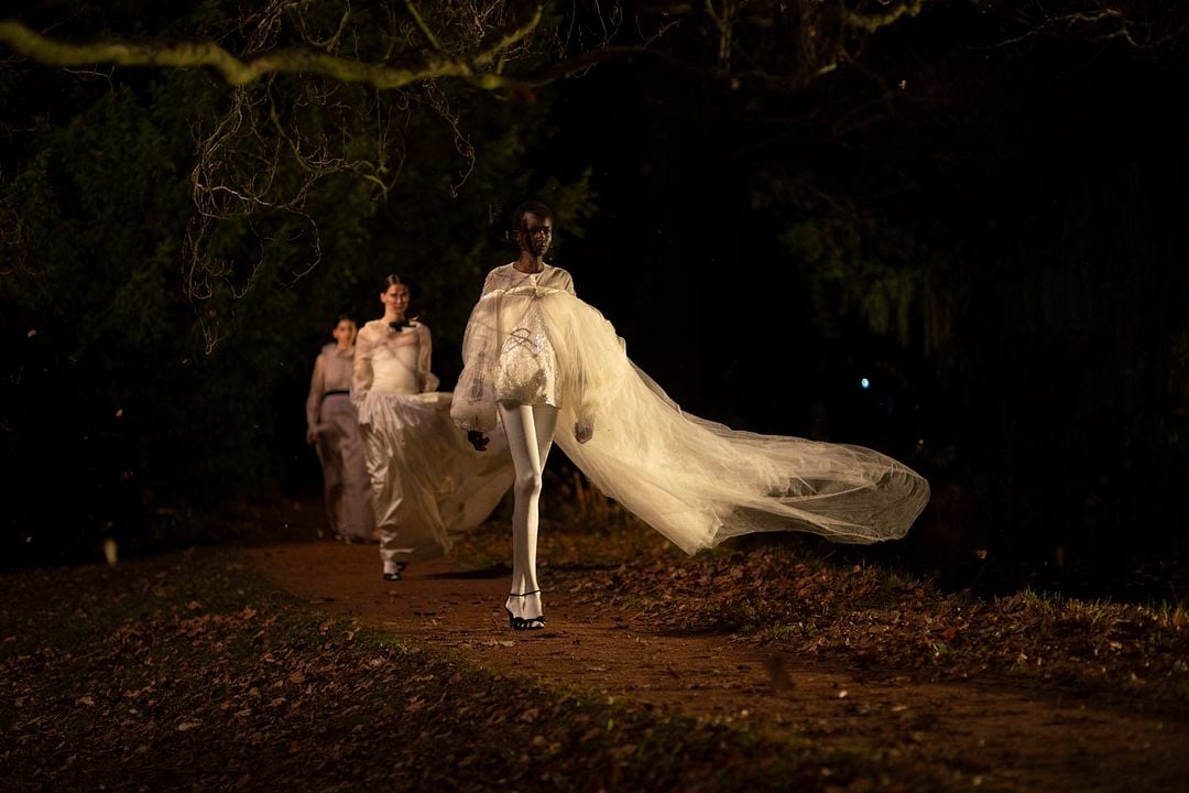 Couture : Bild Anyier Anei