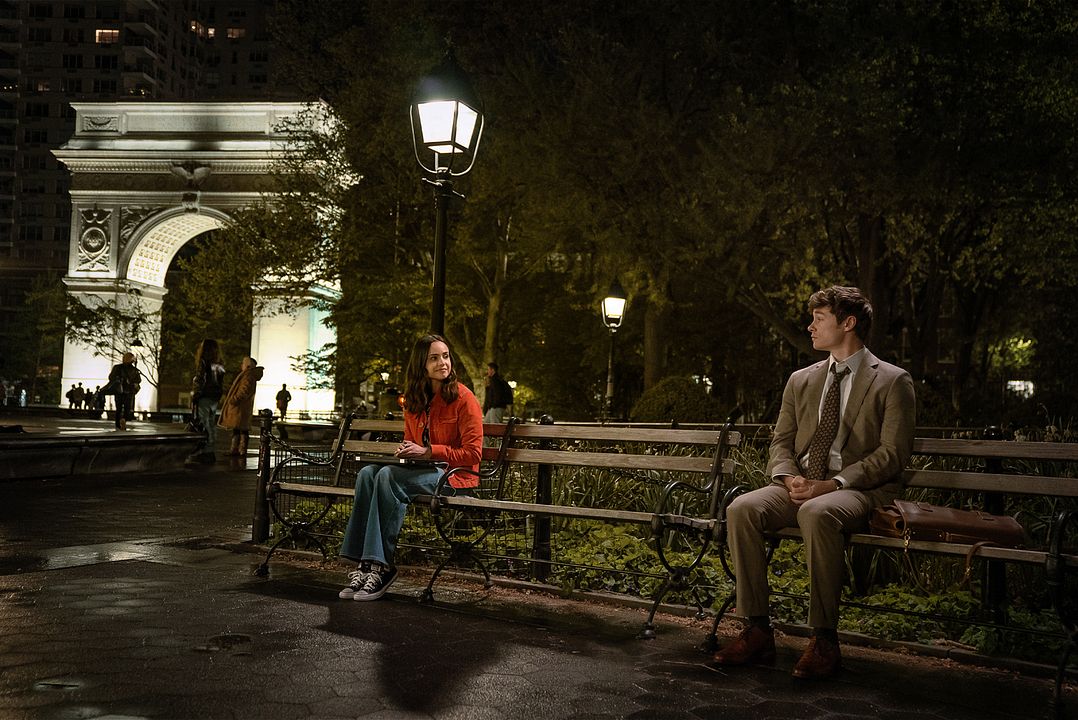 Morgen kommt ein neuer Himmel : Bild Kyle Allen, Sofia Carson