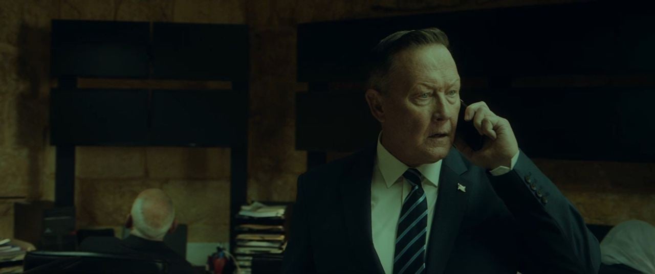 Hounds Of War : Bild Robert Patrick