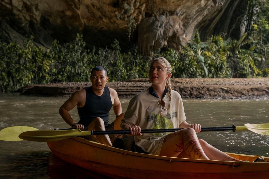The Devil's Mouth : Bild Kathryn Newton, Tayme Thapthimthong