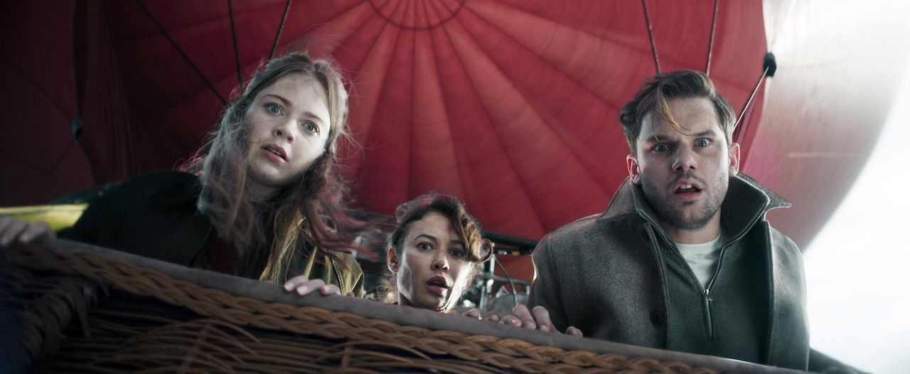 Turbulence : Bild Hera Hilmar, Olga Kurylenko, Jeremy Irvine