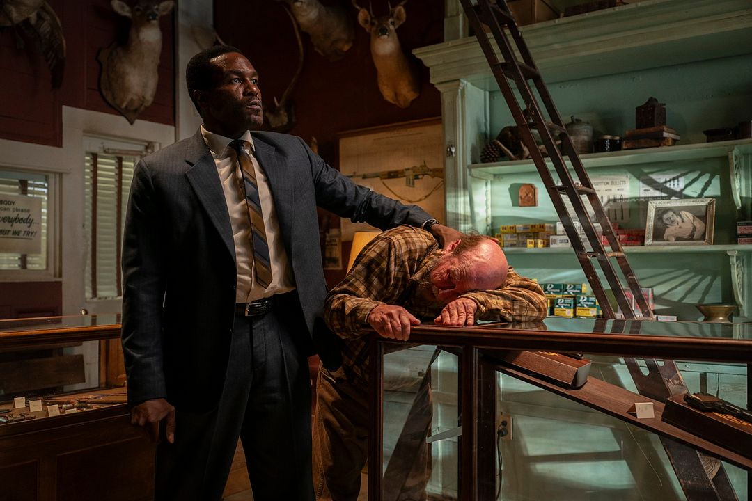 By Any Means : Bild Yahya Abdul-Mateen II