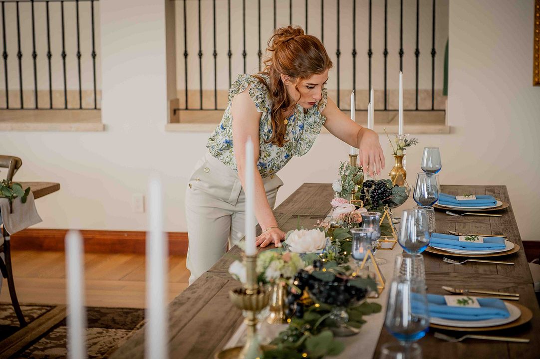 Zwei Herzen und eine Hochzeitstorte : Bild