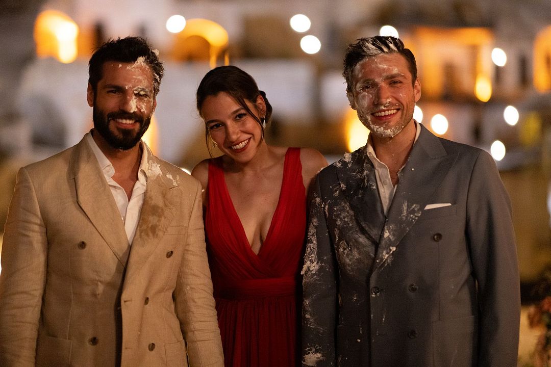 She Said Maybe : Bild Beritan Balci, Serkan Çayoğlu, Sinan Gülşen