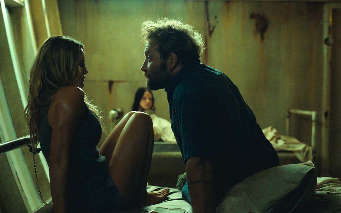 Dangerous Animals : Bild Hassie Harrison, Jai Courtney