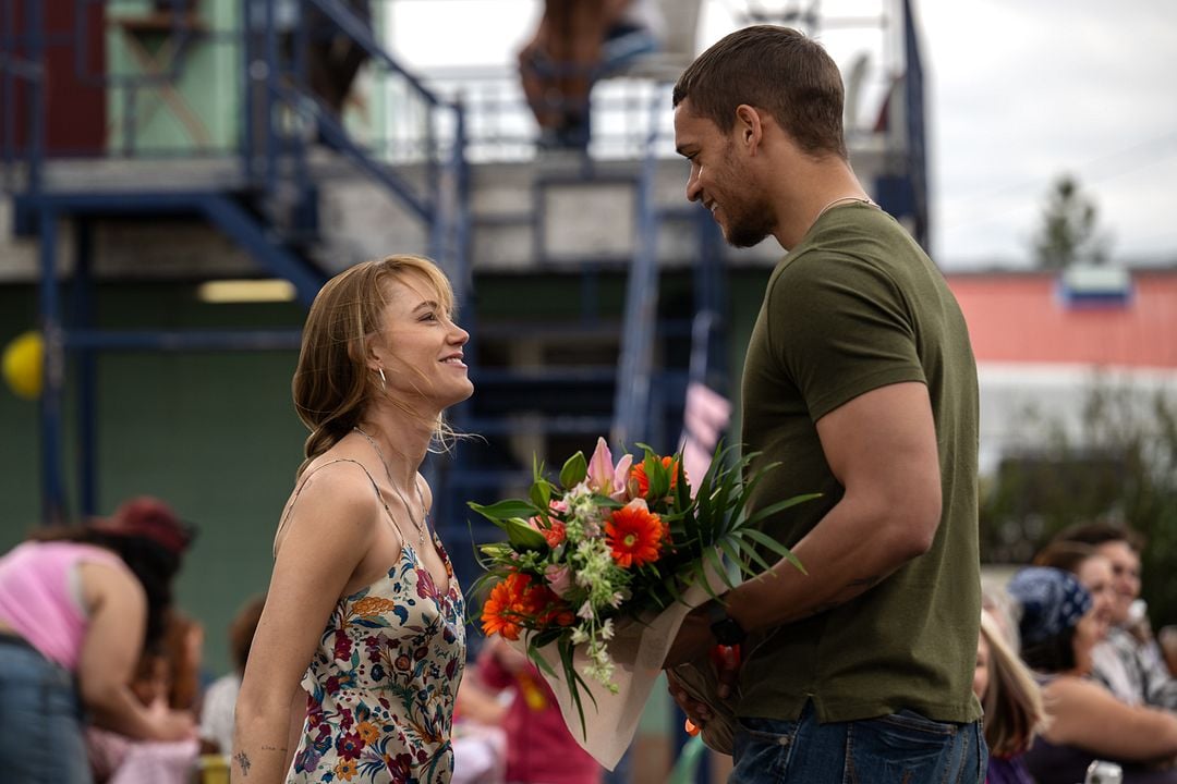 Für immer ein Teil von dir - Reminders Of Him : Bild Tyriq Withers, Maika Monroe