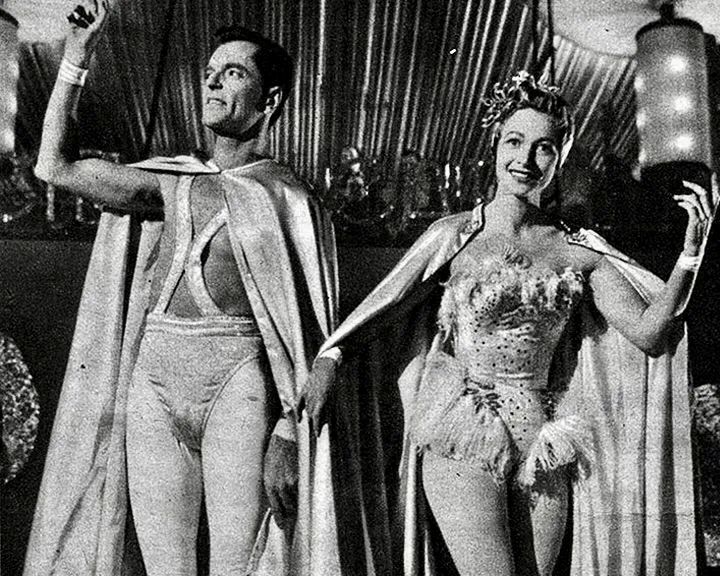 Phantom des großen Zeltes : Bild Evelyn Cormand, Howard Vernon